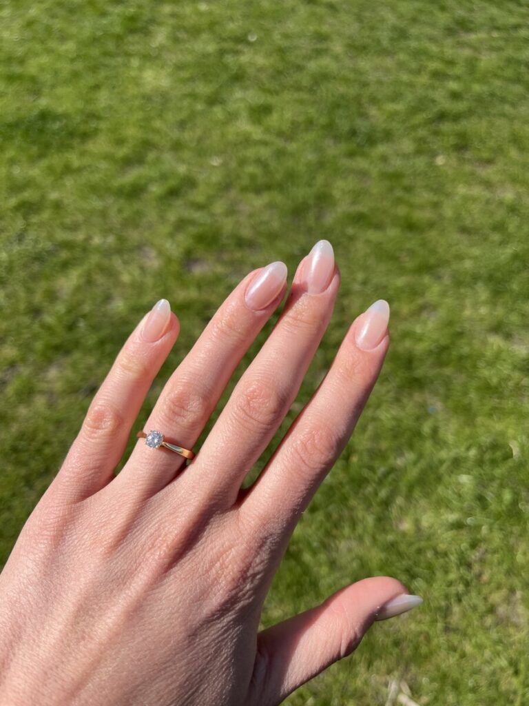 Guld ring med diamant